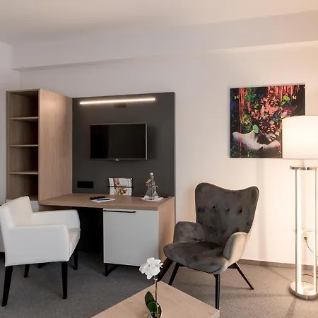 Hotel Stadtfeld 3*